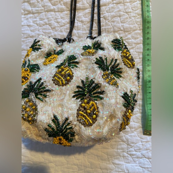 NWT ZARA Limited Edition Collection Pineapple Beaded Purse - Picture 3 of 13
